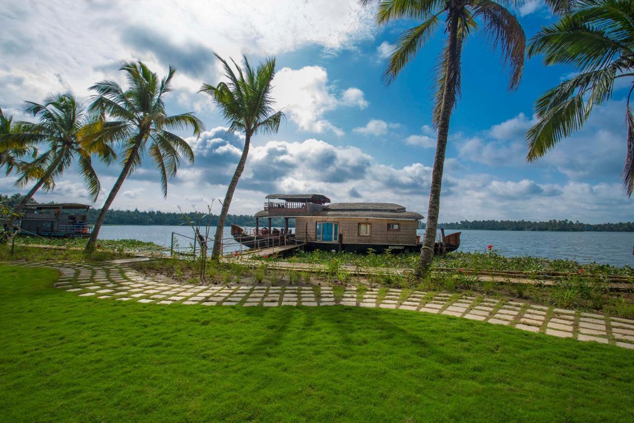 Blue Serene Resort Guruvāyūr Esterno foto