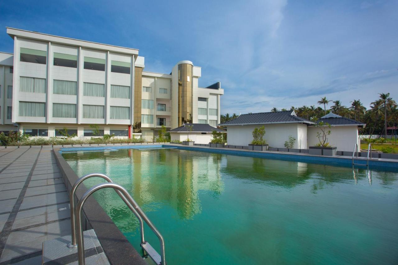 Blue Serene Resort Guruvāyūr Esterno foto