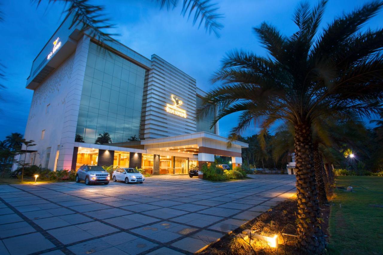 Blue Serene Resort Guruvāyūr Esterno foto